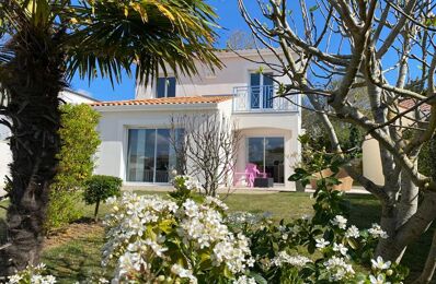 vente maison 606 000 € à proximité de Vaux-sur-Mer (17640)