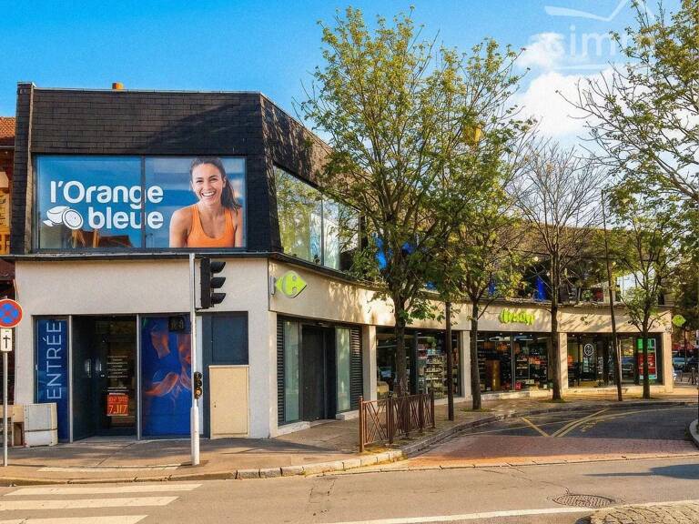 Local commercial Alimentation, Loisirs — photo 1