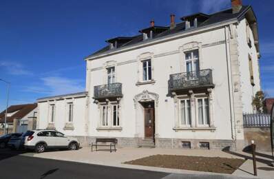 Maison bourgeoise à vendre au centre ville d'Autun — photo du bien
