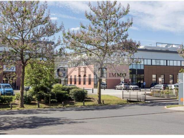 ENTREPÔT BUREAUX A LOUER A VILLENEUVE-LA-GARENNE — photo du bien