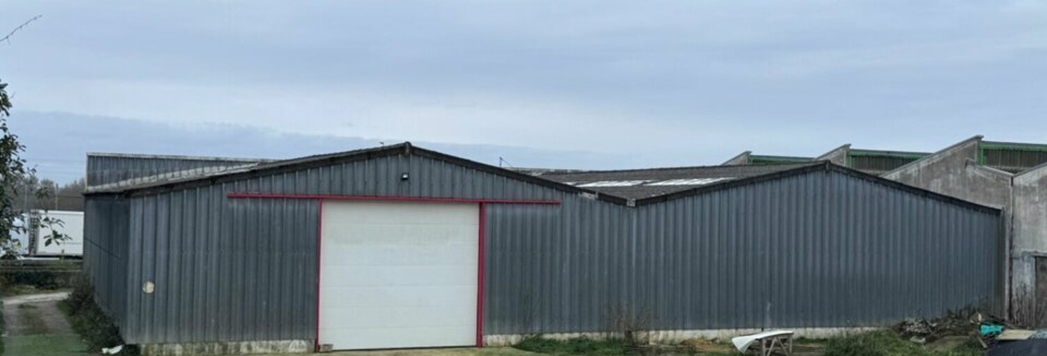 Local industriel  730 m² à louer à Lorient (56100)