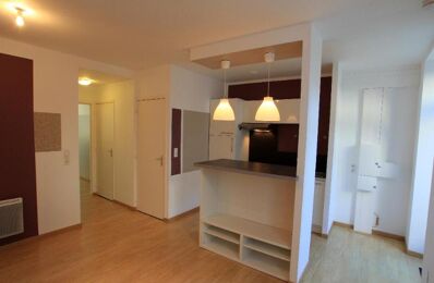 location appartement 580 € CC /mois à proximité de Beaupréau (49600)