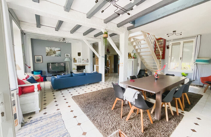 MAISON 7 PIECES- 232 m2 LONGEVILLE SUR MER PROCHE PLAGE — photo 3