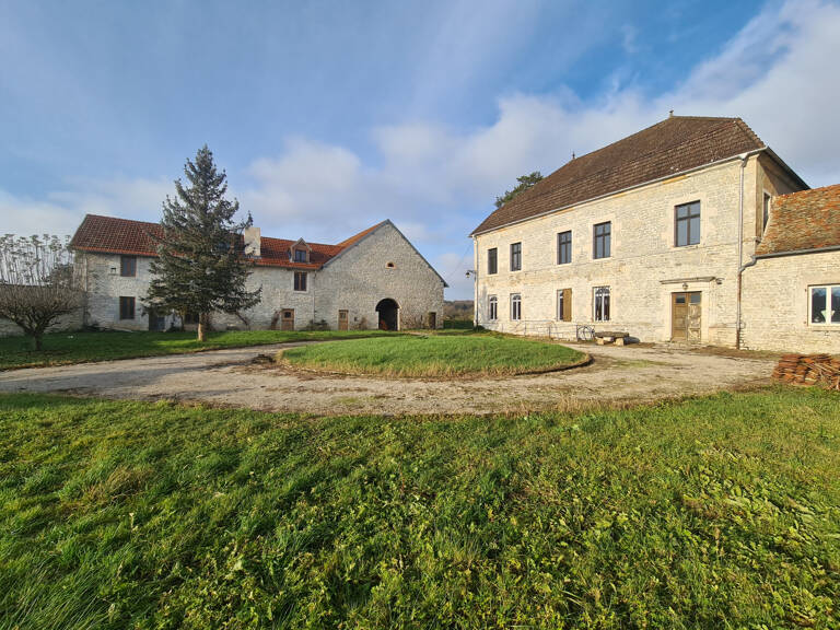 Belle propriété construite au 18ème et 19ème siècle — photo 1