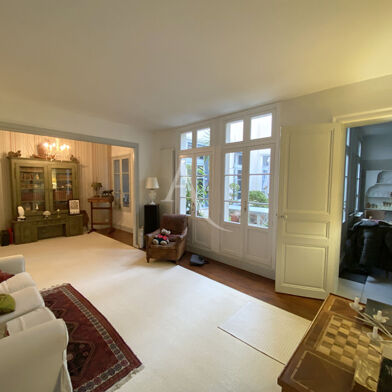 Appartement 4 pièces 160000 €