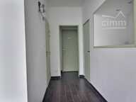 Local commercial — photo 3