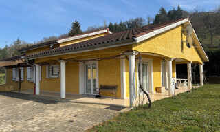 Maison 8 Pièces 183 m² à vendre à Porte des Pierres Dorées (69400)