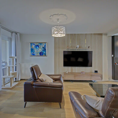 Appartement 4 pièces 200000 €