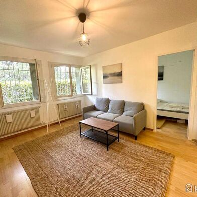 Appartement 4 pièces 450 €