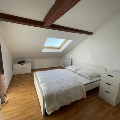 Appartement  370 €