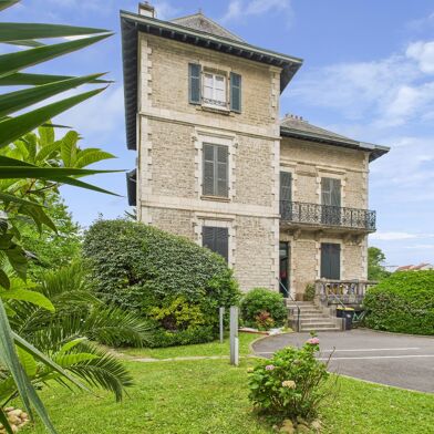 Appartement 1 pièces 240000 €