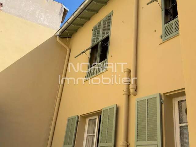 SOUS COMPROMIS - 2 PIECES - QUARTIER DES FLEURS — photo du bien