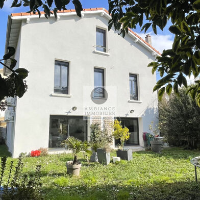 Maison 7 pièces 188 m²