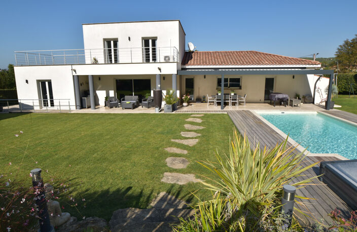Vente maison contemporaine T6 avec 4300 m2 de terrain à Simi — photo 2