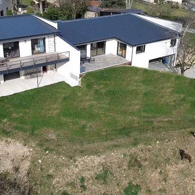 Maison 4 pièces 693000 €