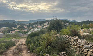 Terrain  1499 m² à vendre à La Bouilladisse (13720)