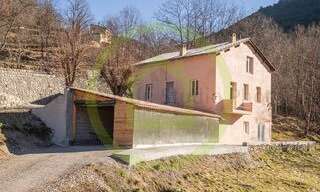 Maison 4 Pièces 250 m² à vendre à Sainte-Croix-du-Verdon (04500)
