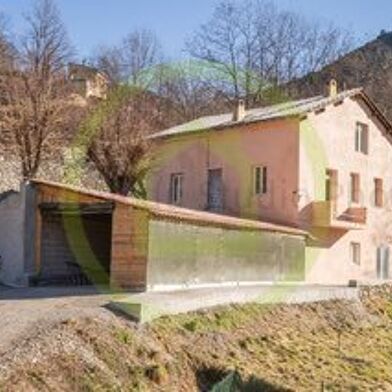 Maison 4 pièces 739000 €