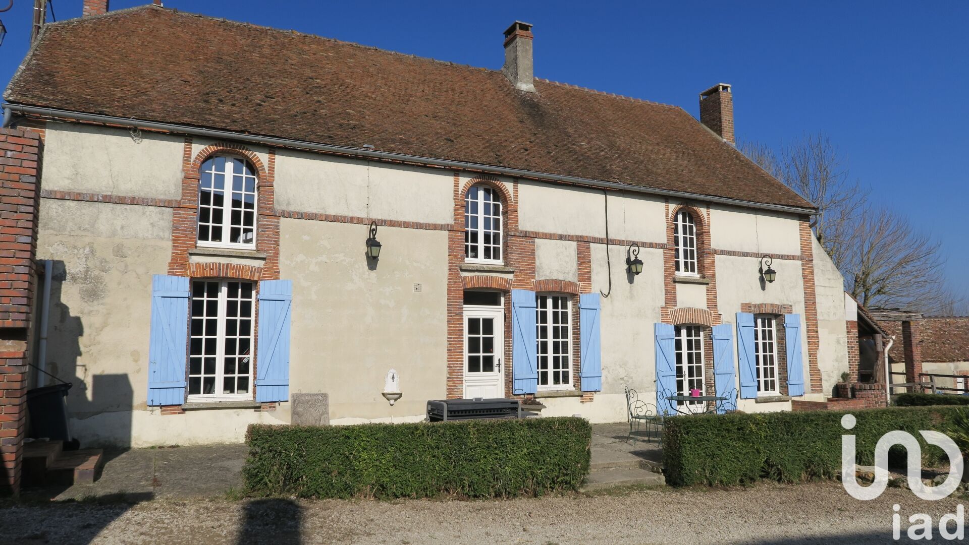 Villeneuve-St-Vistre-Et-Villevotte - 250m² - 8p. - 5ch.
