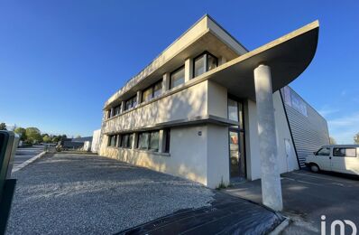 location bureau 983 € CC /mois à proximité de Noyal-Châtillon-sur-Seiche (35230)