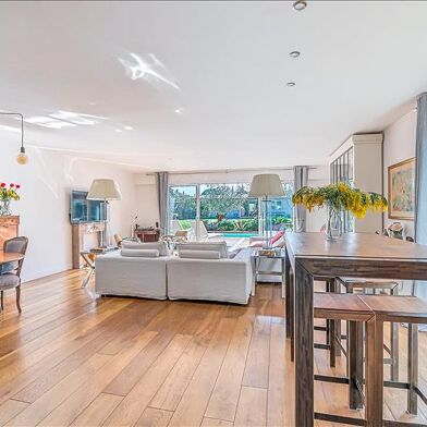 Maison 6 pièces 902000 €