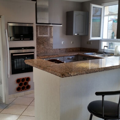 Maison 5 pièces 1075 €