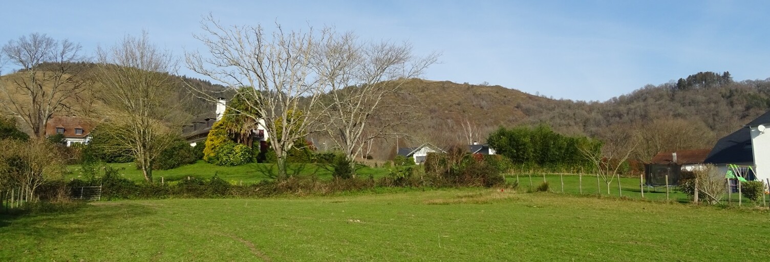 Terrain  1359 m² à vendre à Mauléon-Licharre (64130)