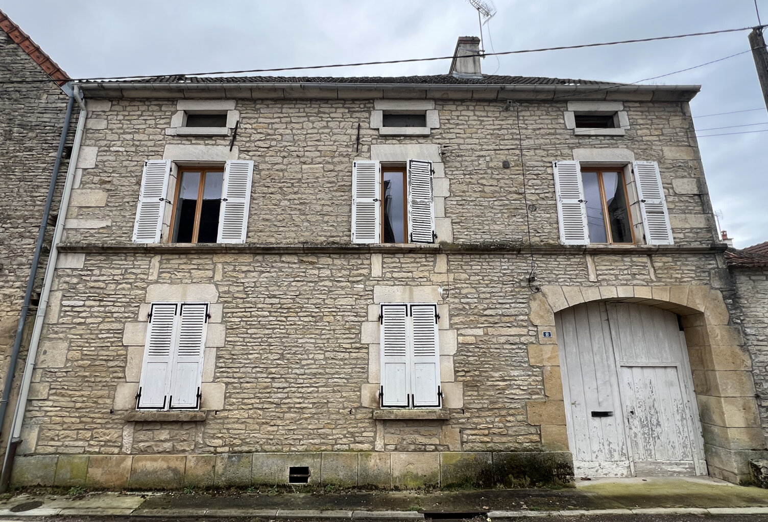MAISON DE VILLAGE PROCHE MONTBARD — photo 1