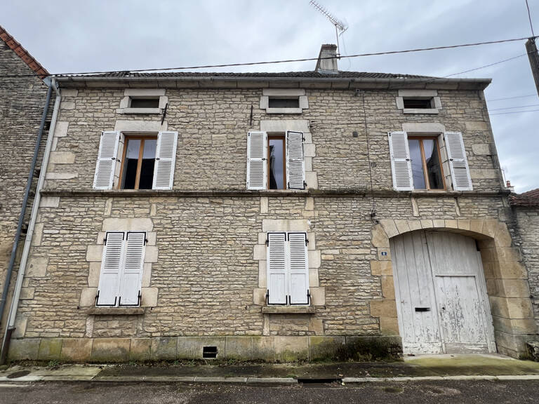 MAISON DE VILLAGE PROCHE MONTBARD — photo 1