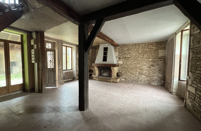 MAISON DE VILLAGE PROCHE MONTBARD — photo 2