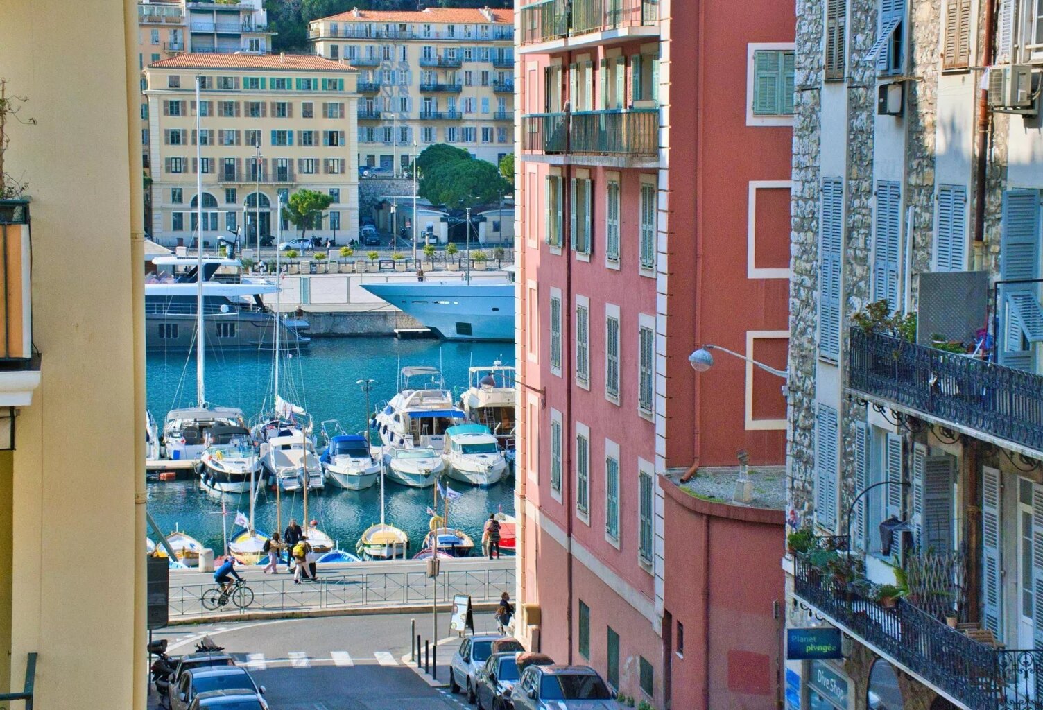 Port de Nice, Appartement 4 pièces de 88.5m2 avec vue sur le Port — photo 1