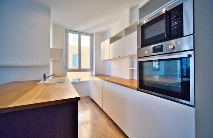Port de Nice, Appartement 4 pièces de 88.5m2 avec vue sur le Port — photo 5