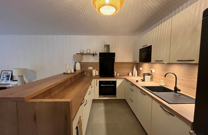 NIMES CAMPLANIER appartement T3 de 79 m2 au R+1, dans réside — photo 4