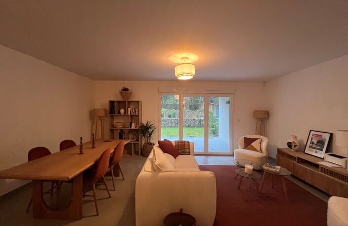 NIMES CAMPLANIER appartement T3 de 79 m2 au R+1, dans réside — photo 5