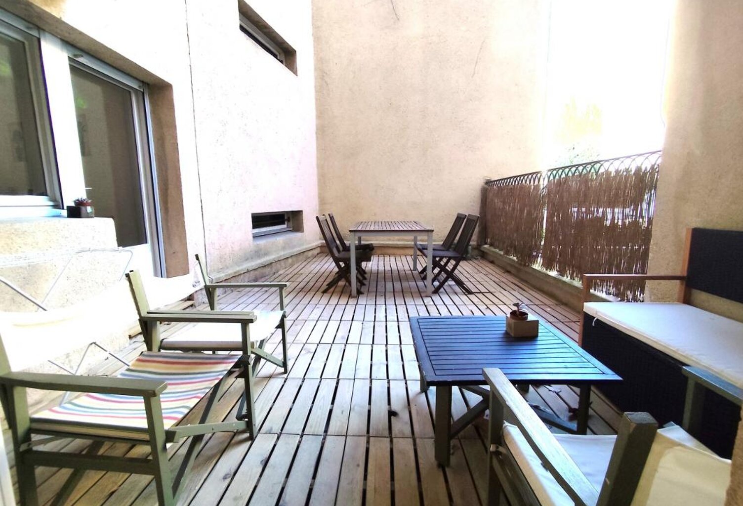 Avignon Intra-Muros Ouest - Appartement 78m² , 4 pièces, terrasse — photo 1