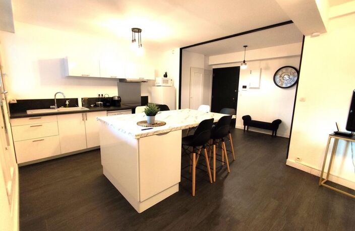 Avignon Intra-Muros Ouest - Appartement 78m² , 4 pièces, terrasse — photo 3