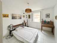 Maison de plain-pied avec garage et jardin — photo 4