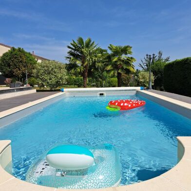 Maison 6 pièces 368500 €