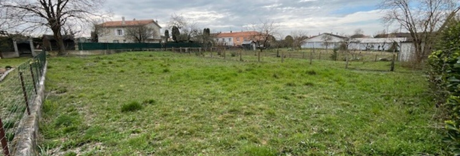 Terrain  477 m² à vendre à Saint-Jean-d'Angély (17400)