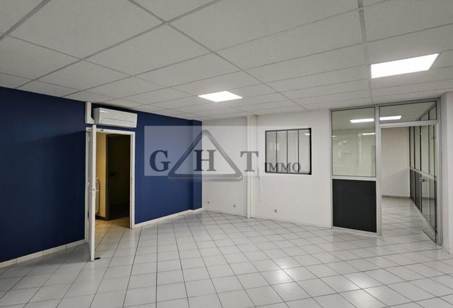 OPPORTUNITE ideal investisseur sur la RN7 de 11.26% rentabilite — photo 1