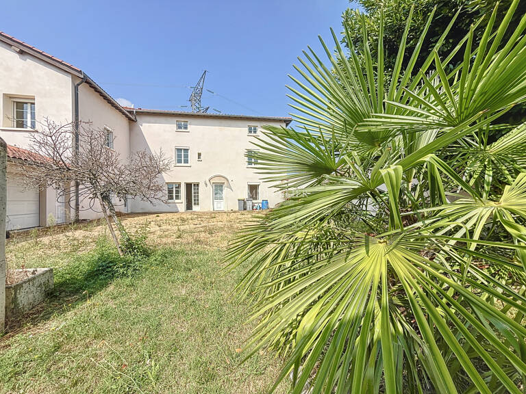 Charmante Maison Ancienne avec 5 Chambres et Studio Indépend — photo 1