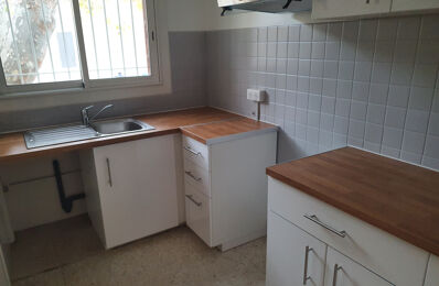 location appartement 775 € CC /mois à proximité de Le Puy-Sainte-Réparade (13610)