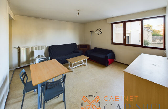 Appartement 2 pièces à rénover dans une résidence calme et s — photo 2