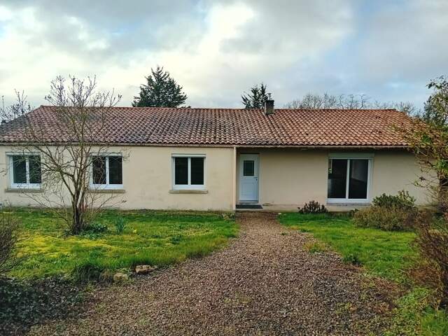 A louer maison 5 chambres 193 m² SANSAIS — photo du bien