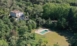 Maison  465 m² à vendre à Fontaine-de-Vaucluse (84800)