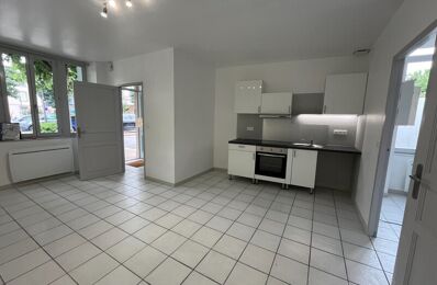 location appartement 440 € CC /mois à proximité de Saint-Jean-de-Muzols (07300)