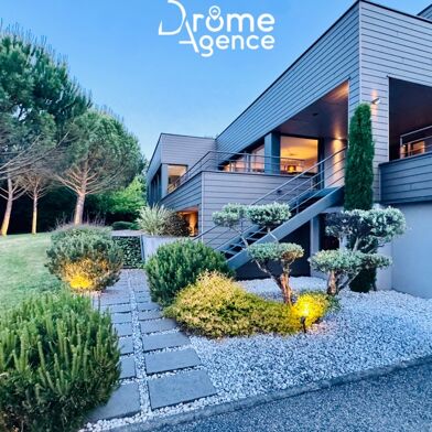 Maison 9 pièces 1490000 €