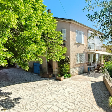 Maison 14 pièces 749000 €