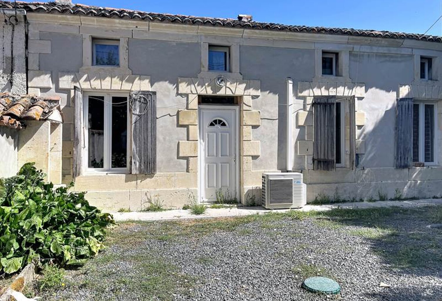 Charentaise de 7 pièces principales — photo 1