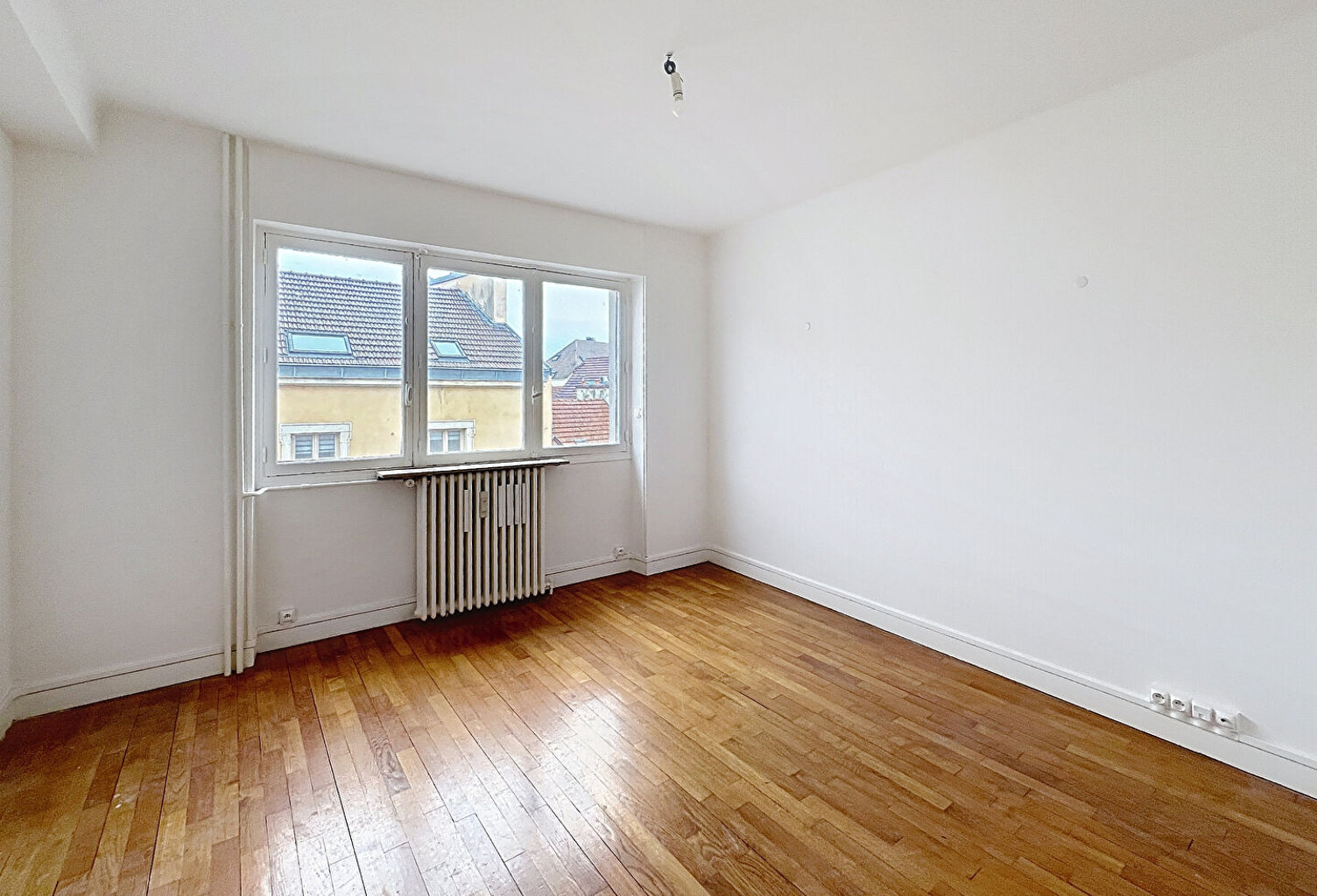 Appartement Dijon  quartier Gare de 2 pièce(s) 45 m2 — photo 1